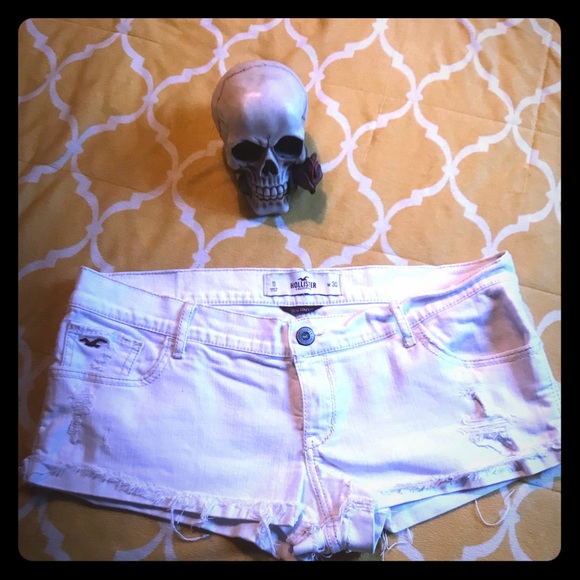 Hollister Pants - Hollister short white shorts!